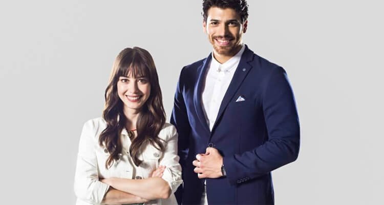 Can Yaman'a yeni partneri Özge Gürel’den destek!