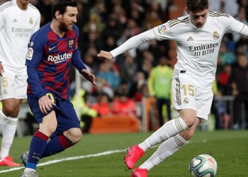 Messi bu kez üzüldü! Real Madrid Barcelona'yı 2 farkla geçti