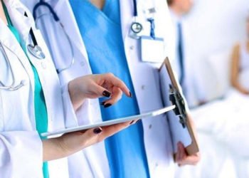 Sağlık çalışanları 3 ay boyunca istifa edemeyecek