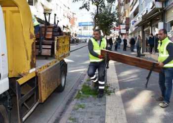 Tekirdağ Belediyesi koronavirüsü önlemek için bankları kaldırdı