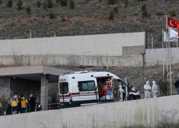 Umreden dönenlerden koronavirüs belirtisi gösteren 5 kişi gözlem altında