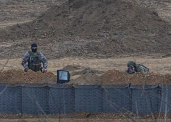 Yunanistan sınır hattına hudut birlikleri siper kazıyor