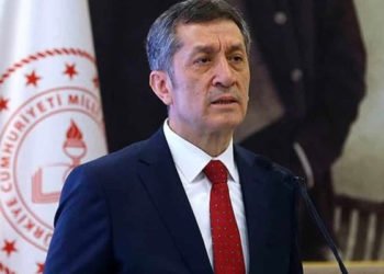 Bakan Selçuk: Dersler 40 dakika değil 20 dakika olacak