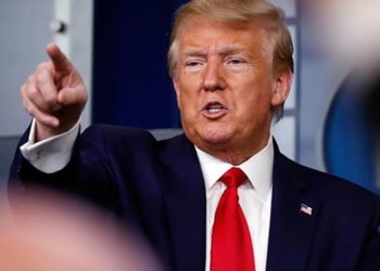 Trump-DSÖ savaşı tam gaz! Salgın tehdidini küçümsediler