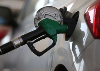 Akaryakıta çifte zam bekleniyor