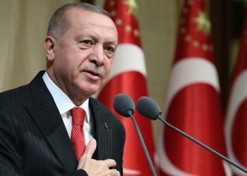 Erdoğan canlı yayında İstiklal Marşı okuyacak
