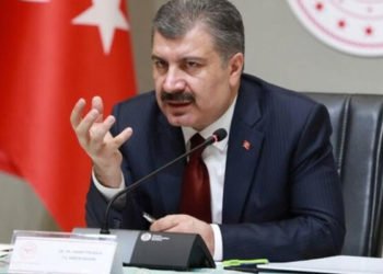 Türkiye'de koronavirüsten bir günde 63 ölü