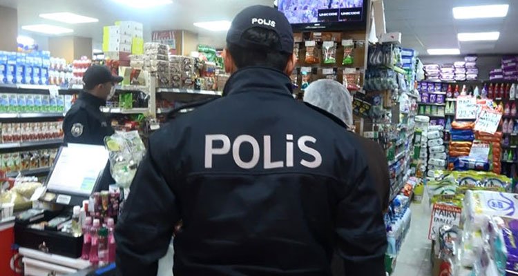 Yasağa rağmen açık olan markete baskın