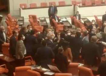 MHP ve HDP milletvekilleri arasında gerginlik