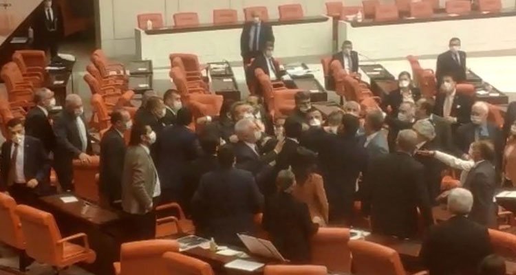 MHP ve HDP milletvekilleri arasında gerginlik