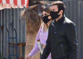 Siyah maskeler ancak süs olarak kullanılabilir