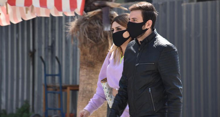 Siyah maskeler ancak süs olarak kullanılabilir