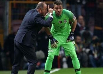 Terim: Muslera hariç herkes gidebilir