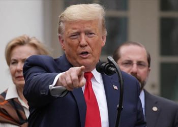 ABD, Çin yanlısı davranmakla suçladığı DSÖ'ye sağladığı fonları askıya alıyor!