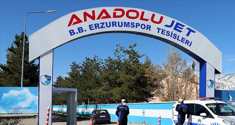 Erzurumspor'da futbolcu ve çalışanlardan oluşan 72 kişi karantinaya alındı