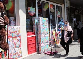 İran'da koronavirüs kaynaklı can kaybı 6 bin 91'e yükseldi