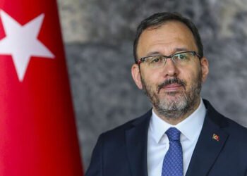 Bakanı Kasapoğlu Şampiyonlar Ligi finalinin Türkiye'de yapılacağına inanıyor