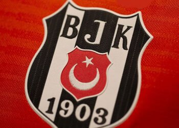 Beşiktaş'ta 2 futbolcunun koronavirüs testi pozitif çıktı