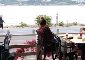 Kovid-19 sonrası kontrollü normale dönüşün ilk günü