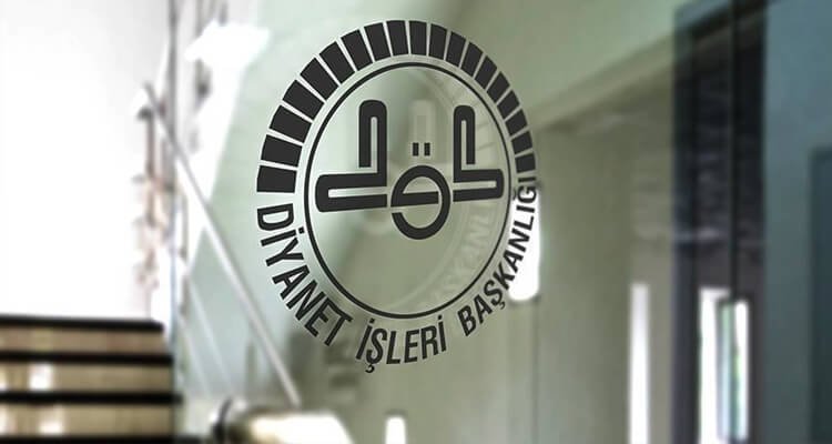 Diyanet: 2020'de hac için kesin kayıt yaptıranlar 2021 için erteleme veya vazgeçme tercihinde bulunabilecek