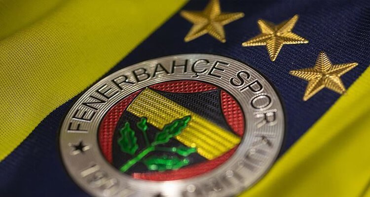 Enner Valencia resmen Fenerbahçe kadrosunda