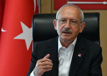Kılıçdaroğlu: Demokrasi uğruna can veren 251 şehidimizi asla unutmayacağız