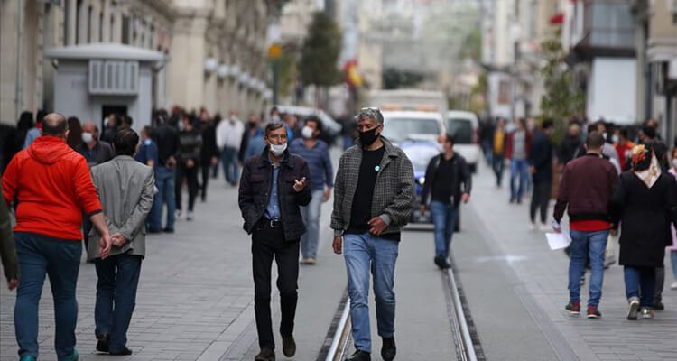 Türkiye'de koronavirüsten 191 bin 883 kişi iyileşti