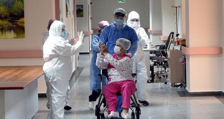Türkiye'de koronavirüs tespit edilenlerden 193 bin 217'si iyileşti