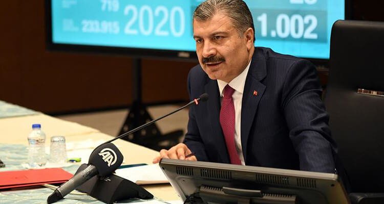 Sağlık Bakanı Koca: Koronavirüsün birinci dalgasının ikinci pikini yaşıyoruz