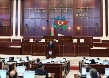 Azerbaycan'da 'savaş hali' ilan edildi