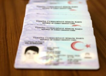 Çipli kimlik kartlarında yeni dönem cuma günü başlıyor