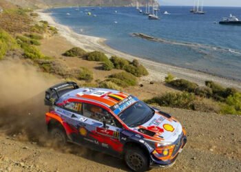 Türkiye Rallisi'nin yeni lideri Thierry Neuville