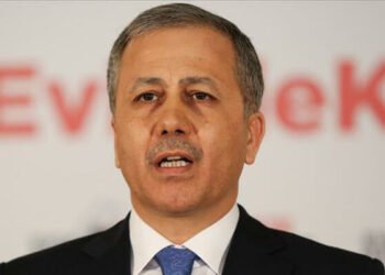 İstanbul Valisi Yerlikaya: Kademelendirilmiş mesai konusunda çalışıyoruz