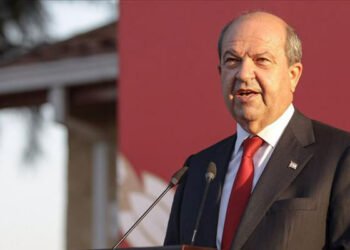 KKTC'de Cumhurbaşkanı Tatar görevi devraldı