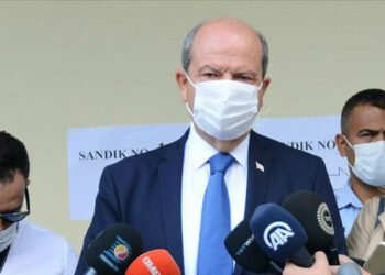 KKTC'de cumhurbaşkanlığı seçiminde Başbakan Ersin Tatar önde gidiyor