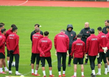 Türkiye, UEFA Uluslar Ligi'ndeki beşinci maçında Rusya karşısında