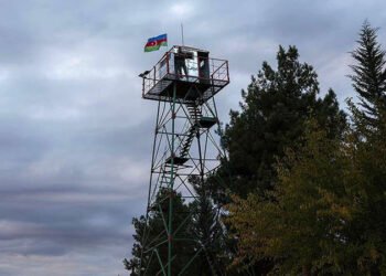 Azerbaycan Kelbecer'in boşaltılması için Ermenistan'a 10 gün ek süre verdi