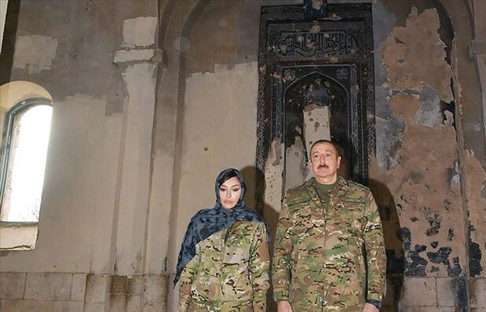 Azerbaycan Cumhurbaşkanı Aliyev işgalden kurtarılan Ağdam'ı ziyaret etti