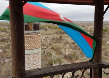 Azerbaycan Fransa'ya nota verdi