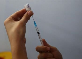 Çin’de Kovid-19 aşısı riskli gruplara uygulanmaya başlandı