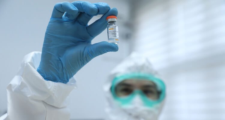 Türkiye'de uygulanacak CoronaVac aşılarına 'acil kullanım onayı'nda sona gelindi