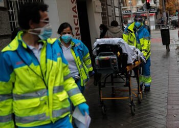 Dünya genelinde Kovid-19 tespit edilen kişi sayısı 92 milyon 778 bini geçti